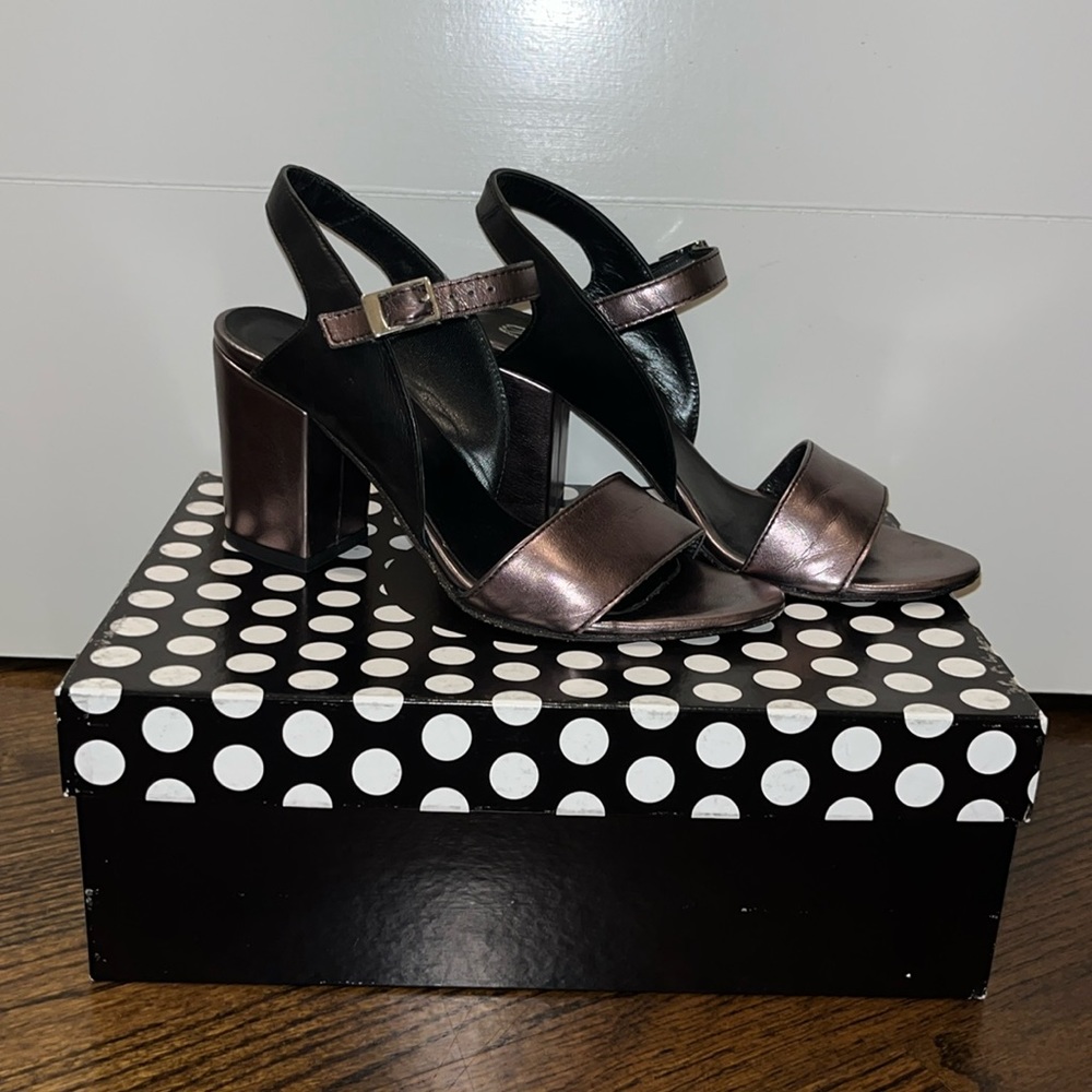Piampiani size 7 heels